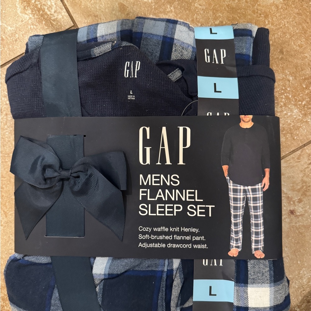 NWT GAP Men's Navy & Blue Plaid Flannel Sleep Set